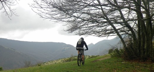 in marcia verso forca di bara