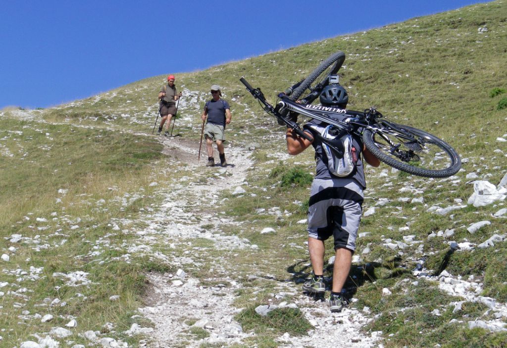 salita verso la sella nord di palazzo borghese