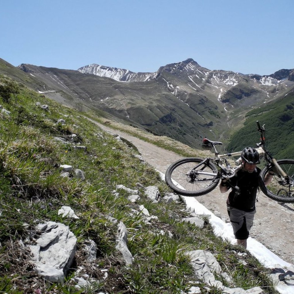 CROCE DI MONTE RODONDO 19 05 2012 018