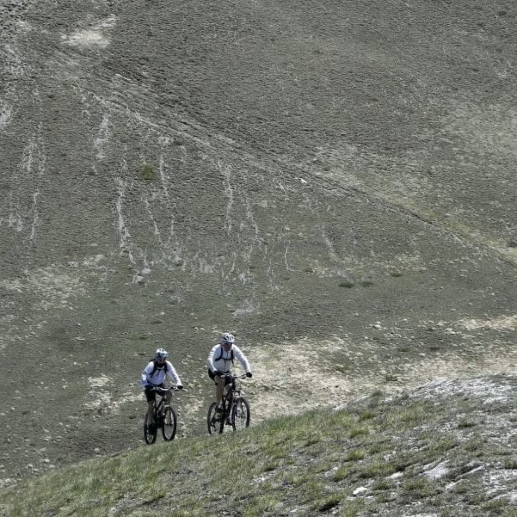 CROCE DI MONTE RODONDO 19 05 2012 046