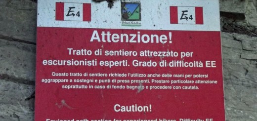 sentiero per le cascate dell'acquasanta