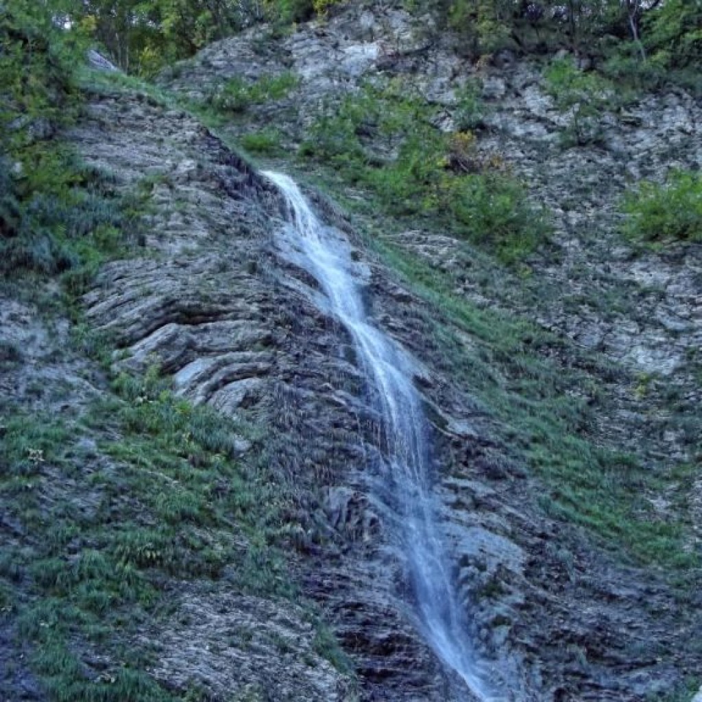 cascate dell'acquasanta
