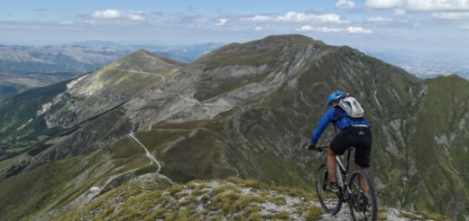 discesa dalla vetta di pizzo tre vescovi