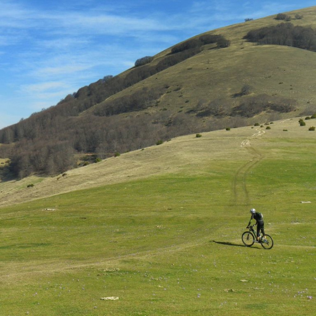 in marcia verso la valle del torricchio