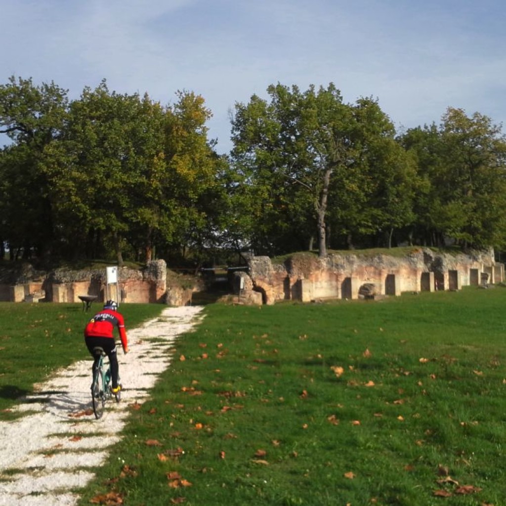 urbisaglia - anfiteatro romano