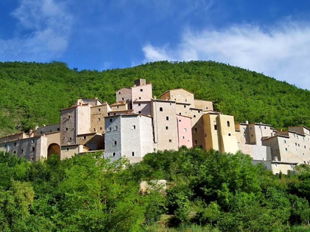 castello di postignano