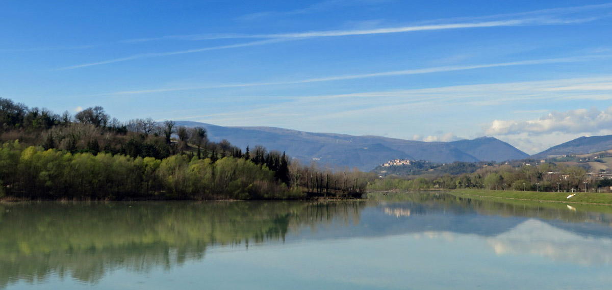 lago delle grazie - tolentino