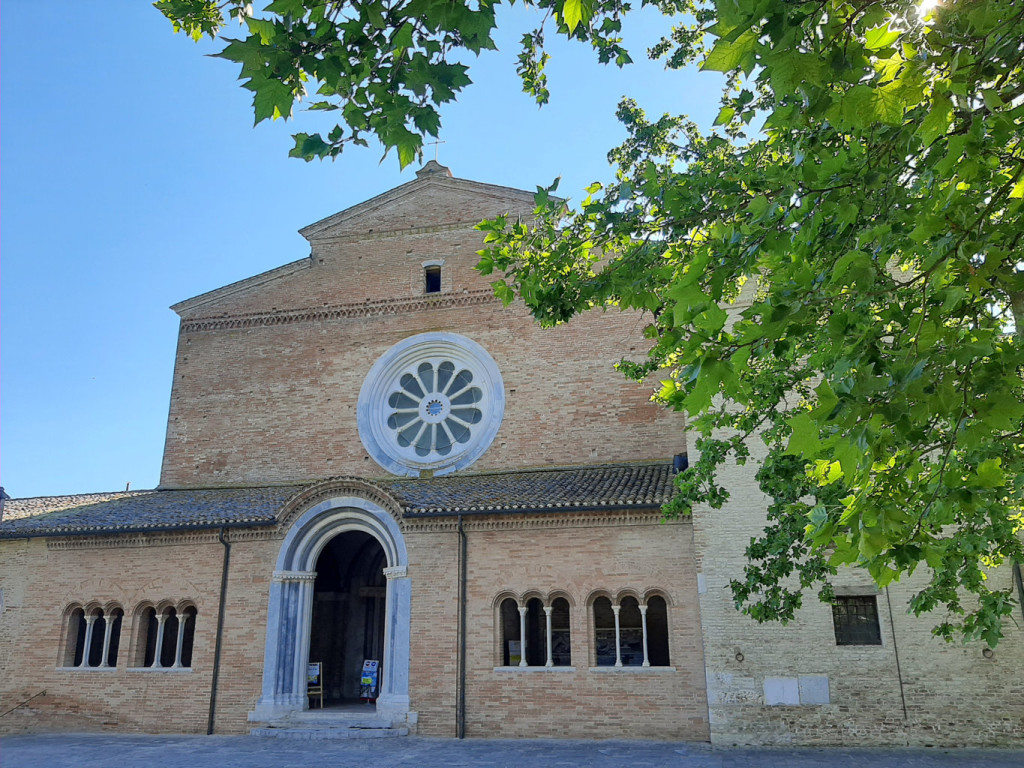 Tolentino - Abbazia di Fiastra