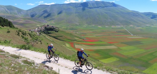 castelluccio (cover)