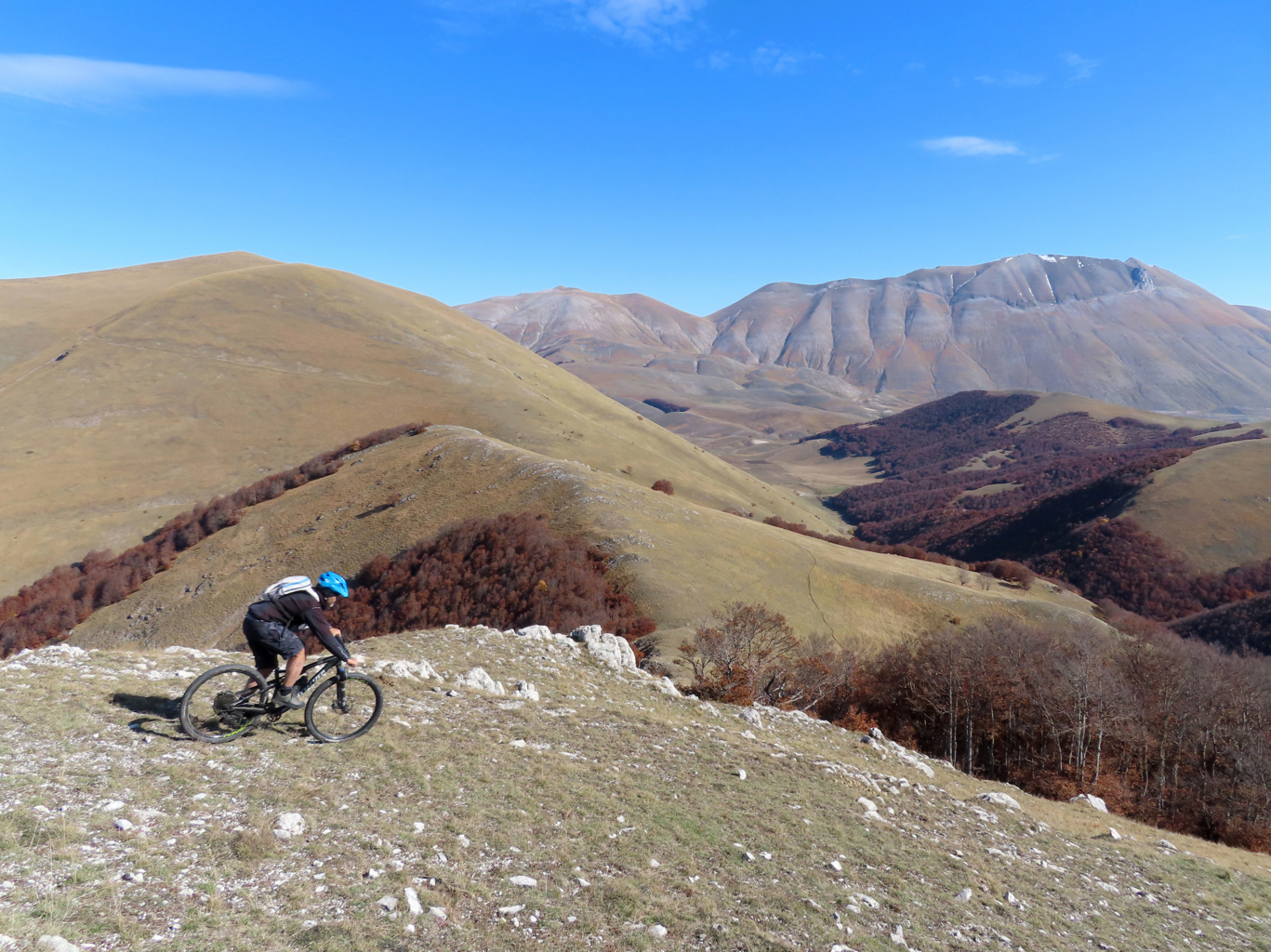 SIBILLINI VALLE ACQUA GILARDA (47)