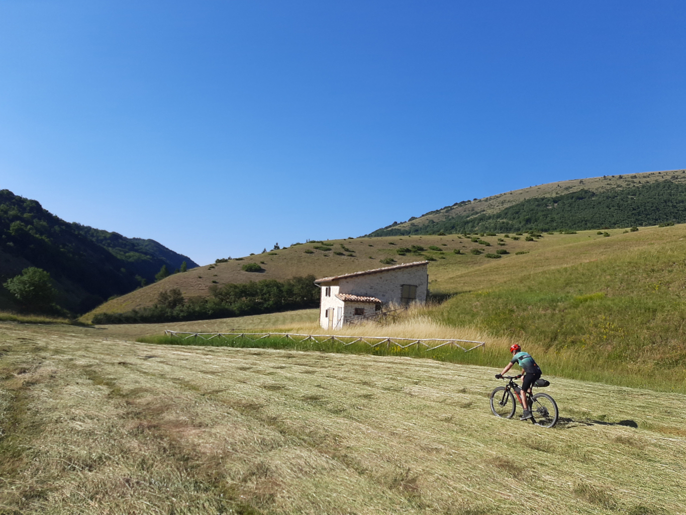 grande anello dei sibillini 02 03 2022 (79)