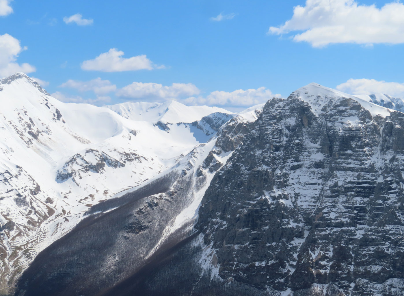 CROCE DI MONTE ROTONDO 05 04 2025 (38)