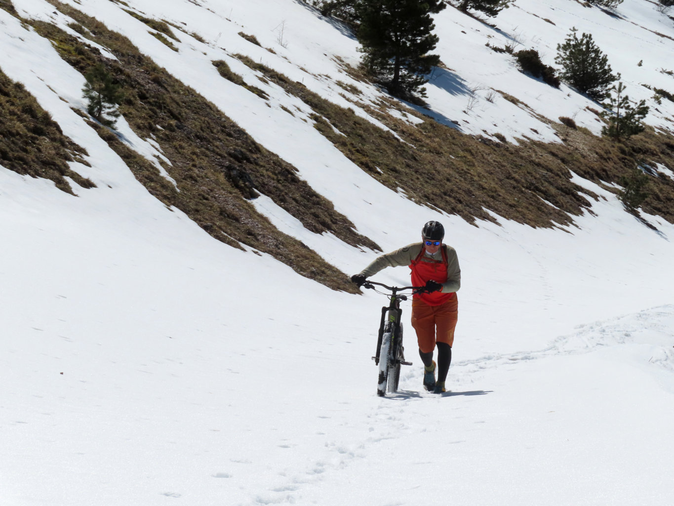 CROCE DI MONTE ROTONDO 05 04 2025 (4)