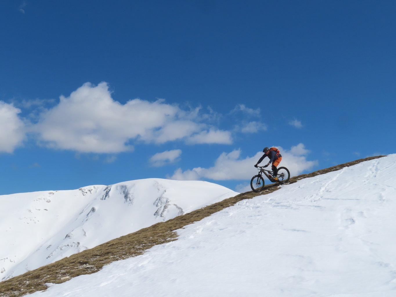 CROCE DI MONTE ROTONDO 05 04 2025 (74)